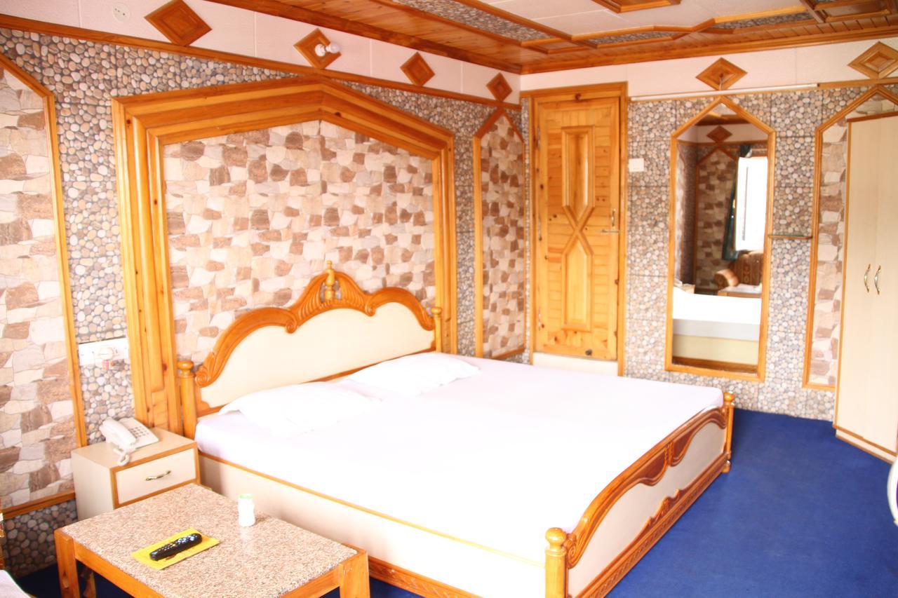 Hotel Vikrant Naini Tāl Exterior foto